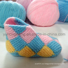 Calcetines hechos a mano del bebé del Crocheting, medias